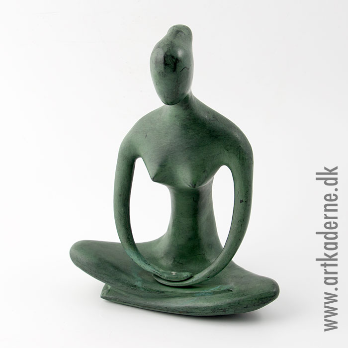 Meditationsfigur - dame i bronze - klik og se flere detaljer på denne vare