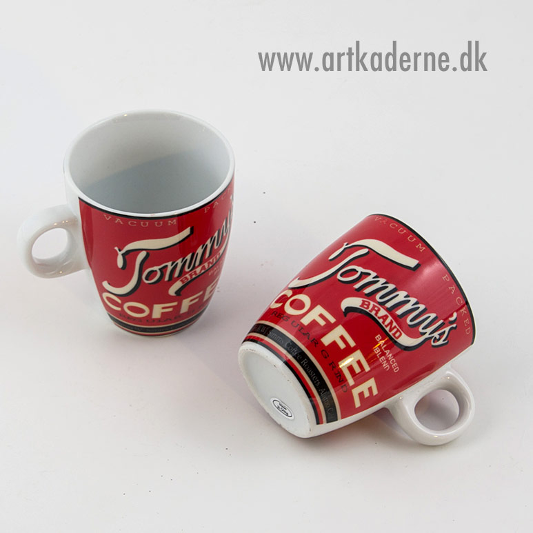 2 Røde Engelske Kaffekrus  - klik og se flere detaljer på denne vare