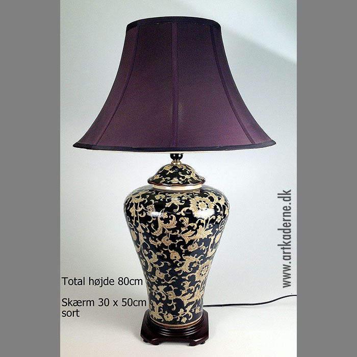 Kina lampe, sort m. deko - klik og se flere detaljer på denne vare
