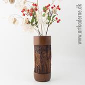 Vase i træ med barkkant - klik og se flere detaljer på denne vare