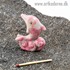 0001_SAA-3PG_Delfin-i-Pink-sten